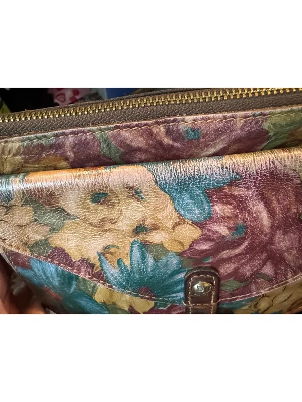 Patricia Nash Floral Leather Crossbody Bag 10x8 - Image 9
