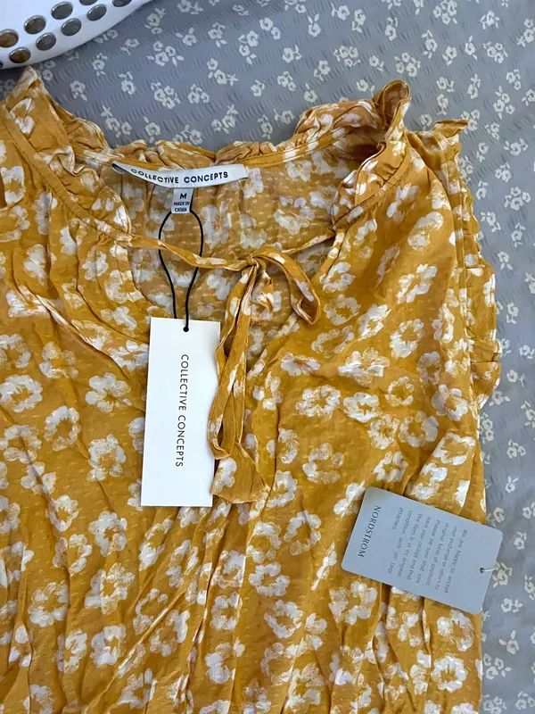 Nordstrom Yellow And White Floral Dress - Image 2