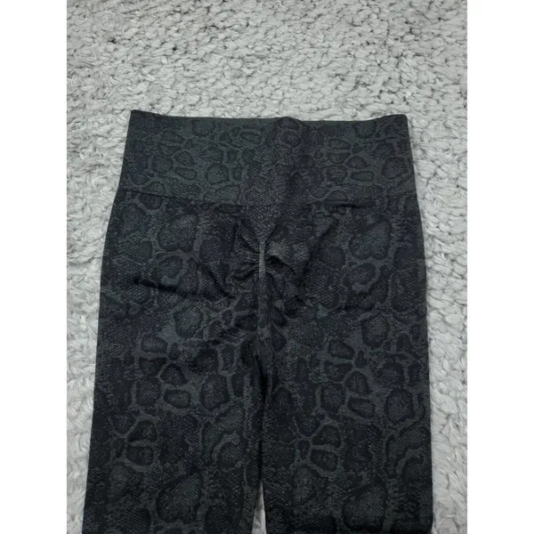 Gymshark Adapt Animal Seamless Leggings Urban Grey Black Women's Size Medium - Image 3