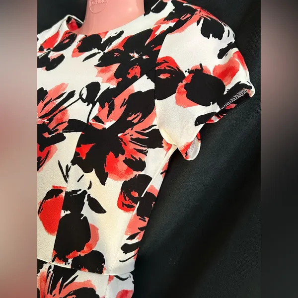 Love…Ady Women’s White Red & Black Floral Fit Flare Short Sleeve Party Dress SM - Image 4