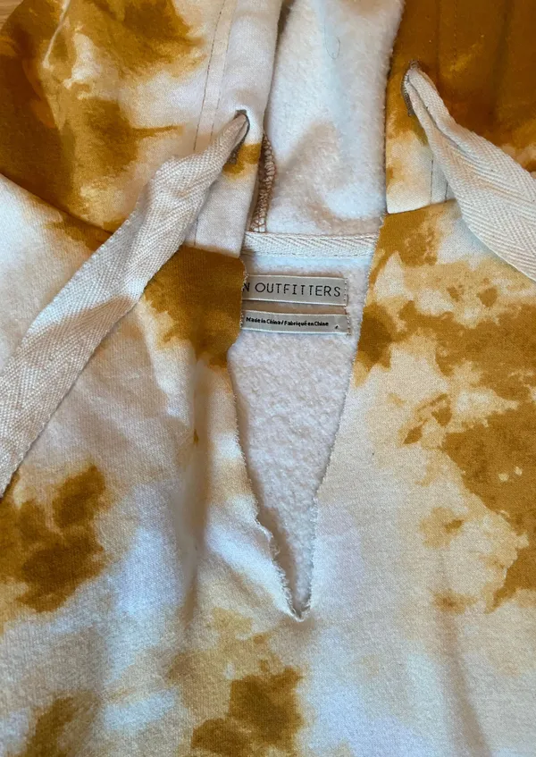 Urban Outfitters Tie Die Cropped Hoodie - Image 4