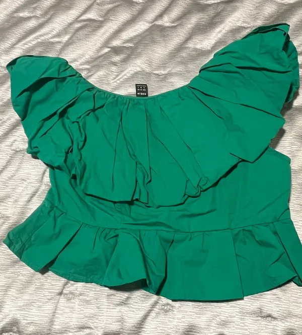 SheIn Green Top - Image 3
