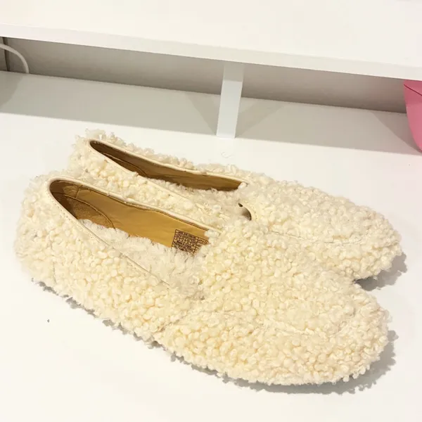 Ugg Australia Womens Hailey Fluff‎ Shearling Loafer Size 8 - Image 3