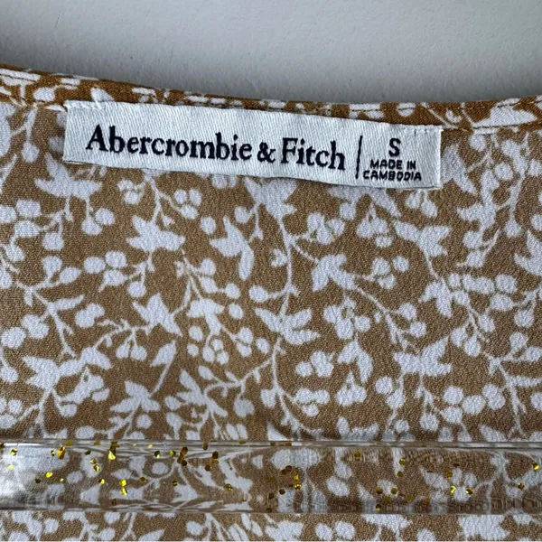 Abercrombie and Fitch Long Sleeve Twist Front Blouse in Light Brown Size‎ Small - Image 3