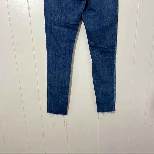 Levi’s 711 Skinny Jeans Women’s Size 25 Distressed Stretch Mid Rise Raw Hem - Image 6