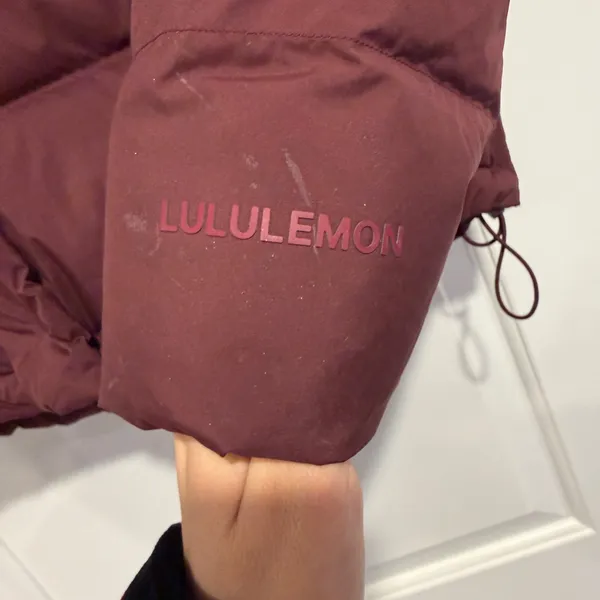 Lululemon Wunder Puff Jacket Garnet Deep Luxe Women's Size 2 600 Fill - Image 5