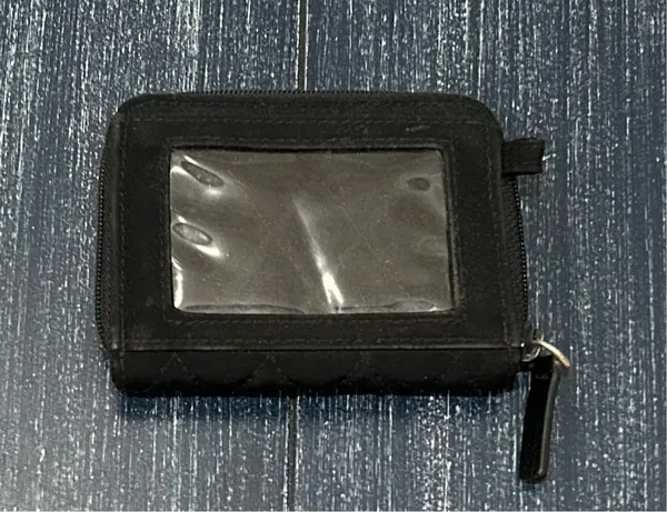 Vera Bradley Quilted Card Holder - Image 2