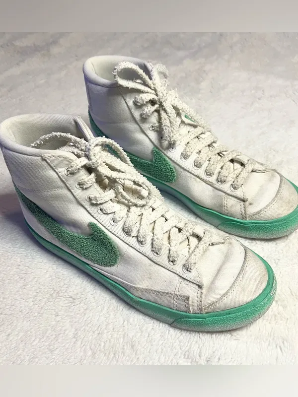Nike Blazer Mid '77 Green Fade Chenille Swoosh Gum Sole High-Top Sneakers Size 9 - Image 4