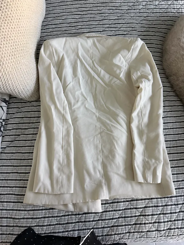 Simply Vera White Vera Wang Blazer - Image 3