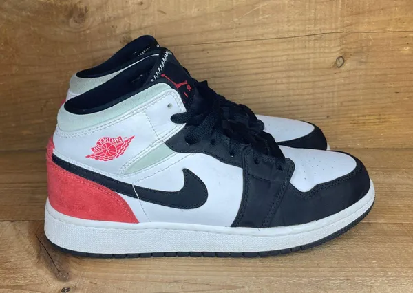 Nike Jordan Air Jordan 1 Mid - Image 2