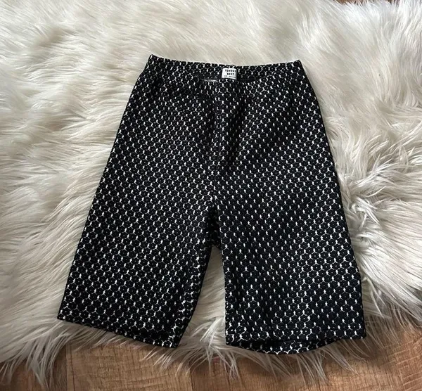 ARITZIA Sunday Best Kissy Shorts - Image 4