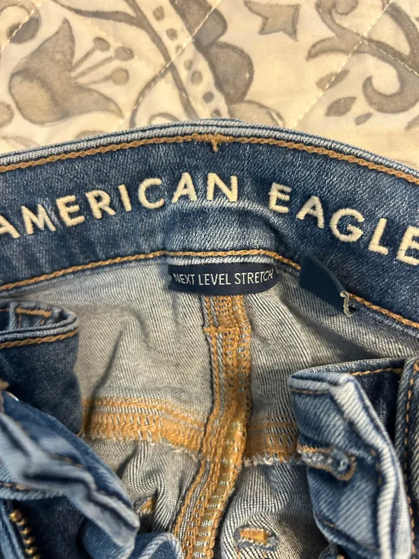 American Eagle Outfitters Skinnies - Image 4