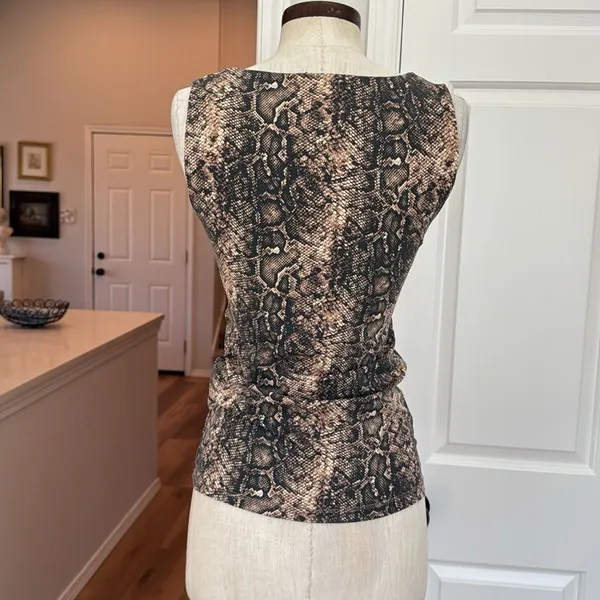 Snakeskin Print square neck Sleeveless Top Zara - Image 7