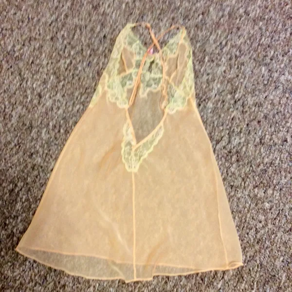 Victoria’s Secret Peach Pink Chemise Sz SP NWOT - Image 3