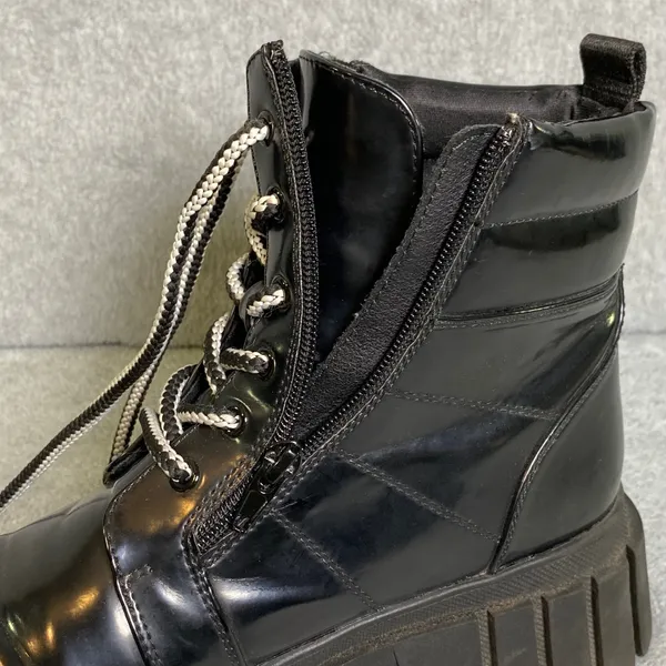 Steve Madden Incredible Combat Boots Women's 7.5 Black Platform Lug Sole Zip EUC - Image 7