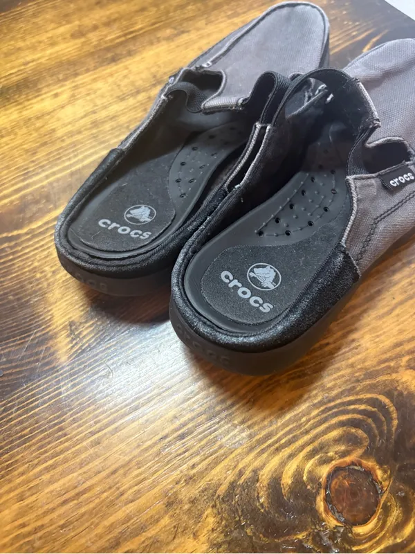 Crocs Black And Gray Mules Women Size 7 - Image 4