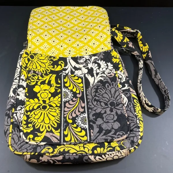 Vera Bradley Women's Black/Yellow Purse/Crossbody SKU 5007 - Image 3