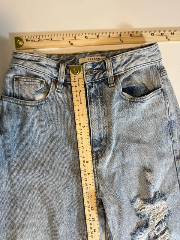 PacSun 90’s Boyfriend Distressed High Rise WideLeg Jeans‎ Light Wash RawHem Sz26 - Image 6