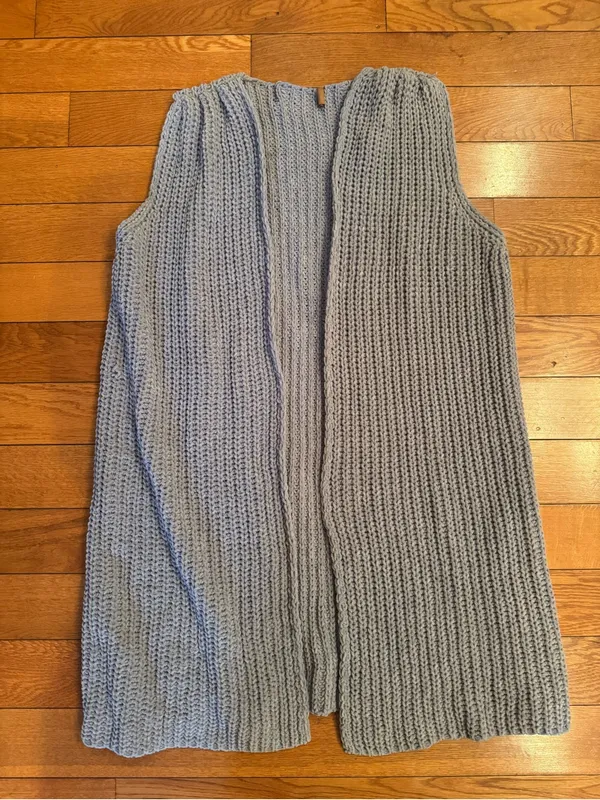 POL Gray Long Ribbed Knit Duster Cardigan Vest - Size Small (EUC) - Image 2