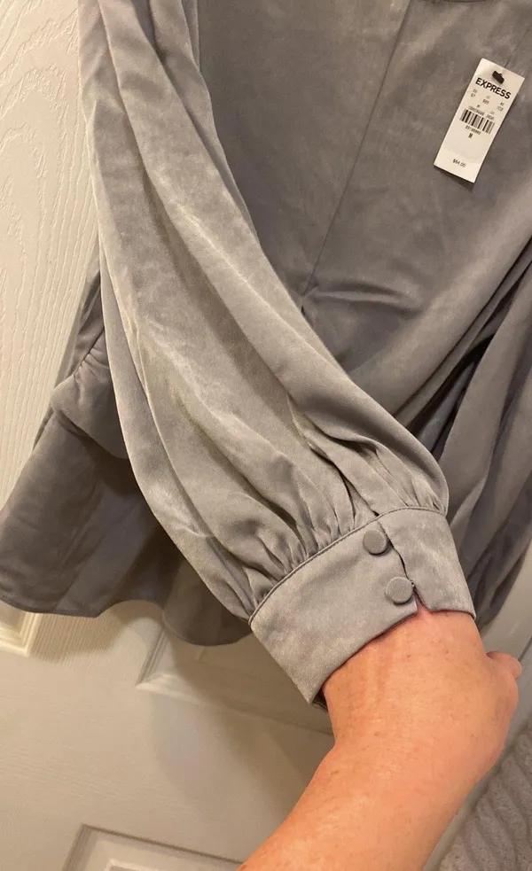 Express NWT  Blouse - Image 4