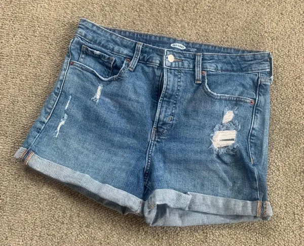 Old Navy OG High Rise Jean Shorts - Image 2