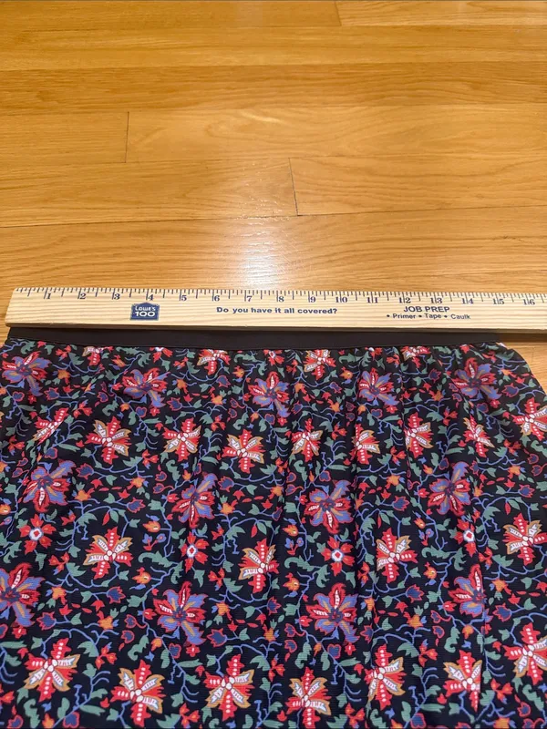NWT San Francisco women’s midi skirt with multicolored pattern size medium. - Image 3