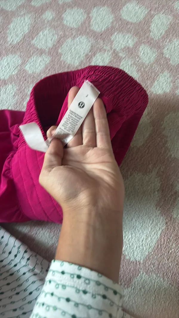 Pink Lululemon Shorts Hotty Hot 2.5" High-Rise - Image 2