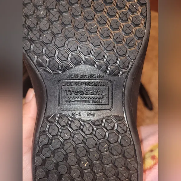 Unisex Tredsafe shoes-resistant shoes, non-slip. Size 7. Work shoes. - Image 6