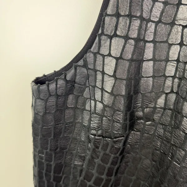Anne Klein Black Crocodile Texture Sheath Dress Size 6 Faux Leather Office Work‎ - Image 2