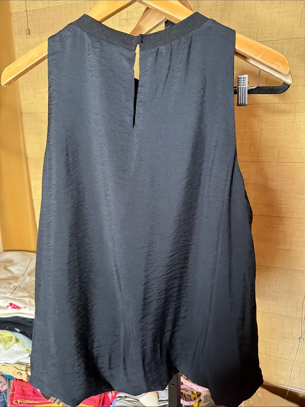 NWT By Anthropologie Shimmer Bubble Hem Top Black Medium - Image 13