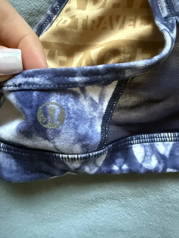 lululemon athletica Navy and White Floral Tie-Dye Sports Bra - Image 3