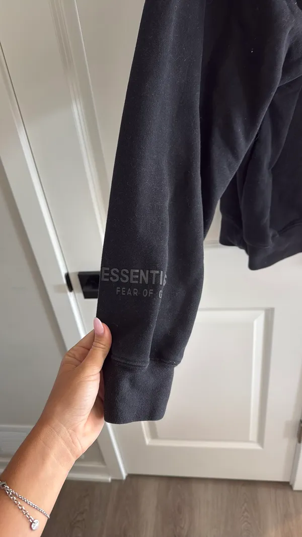 Essentials Fear of God Sweatshirt - Image 3