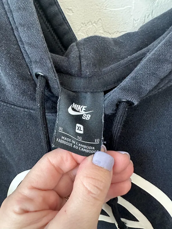 Nike men’s hoodie size xl - Image 2