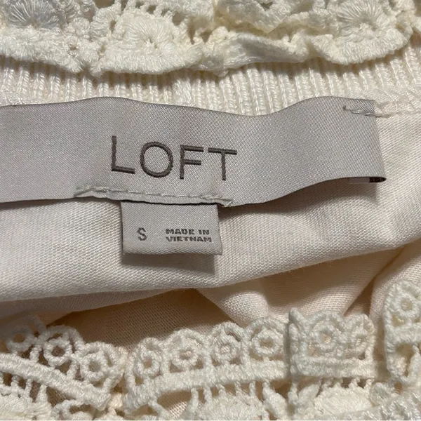 LOFT Cream Lace Yoke Top Small - Image 6