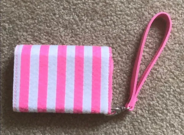 Victoria's Secret NWOT wallet ❤️😘😍 - Image 4