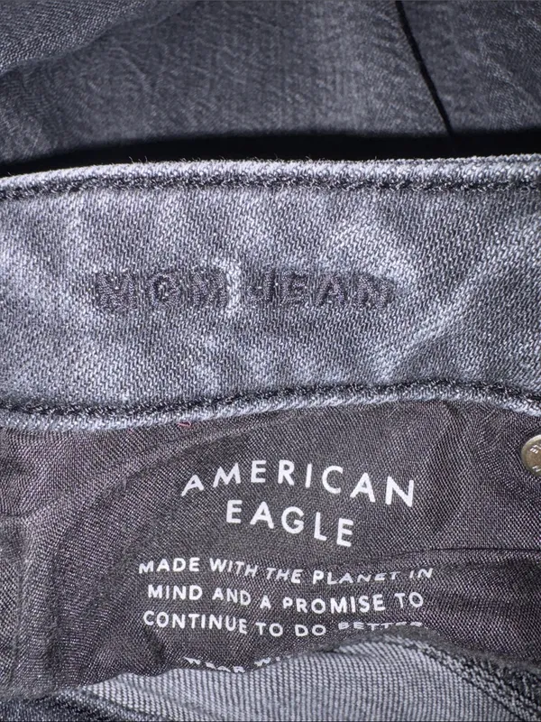 American Eagle Mom Jeans, Size 4 X-Short - Image 5