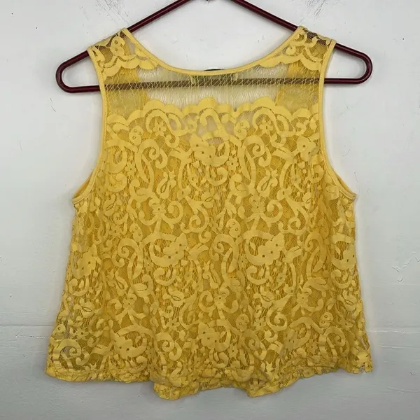 Forever 21 Y2K Lace Crop Yellow Top Floral design Medium - Image 5