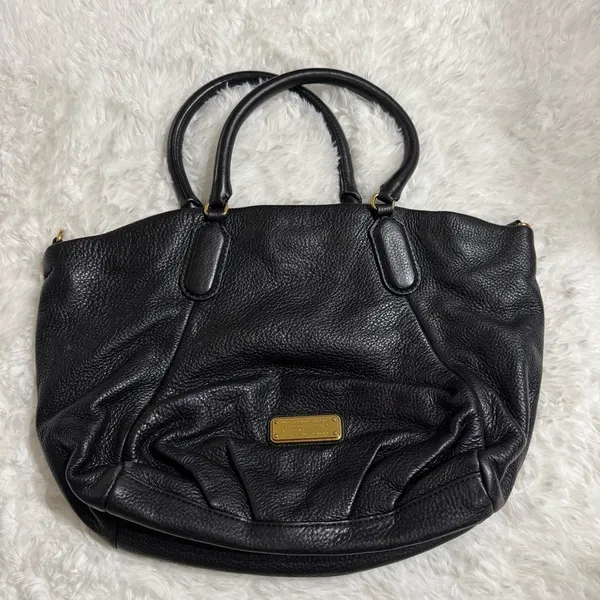 Marc by Marc Jacobs Pebbled Shoulder Bag in Black - Image 11