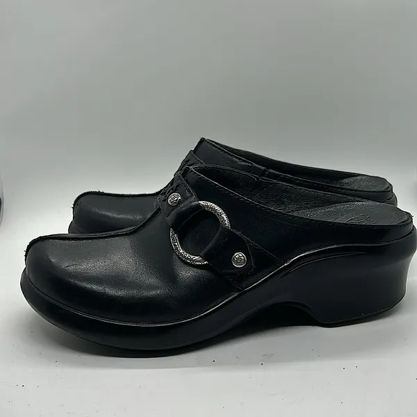 Ariat Stylish Black Leather Shasta Mules Slip On Shoes **Size 6.5** 🌸🌸 - Image 5