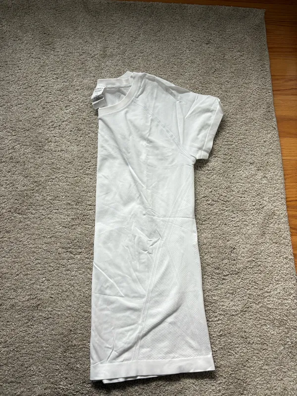 Athleta Women’s Top Short Sleeve Large Activewear - Image 6
