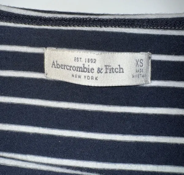 Abercrombie Cropped Long Sleeve - Image 2