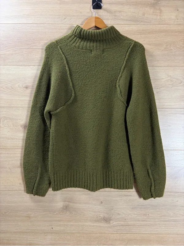 Universal Threads Olive Very Soft Turtleneck Sweater Small - Image 7
