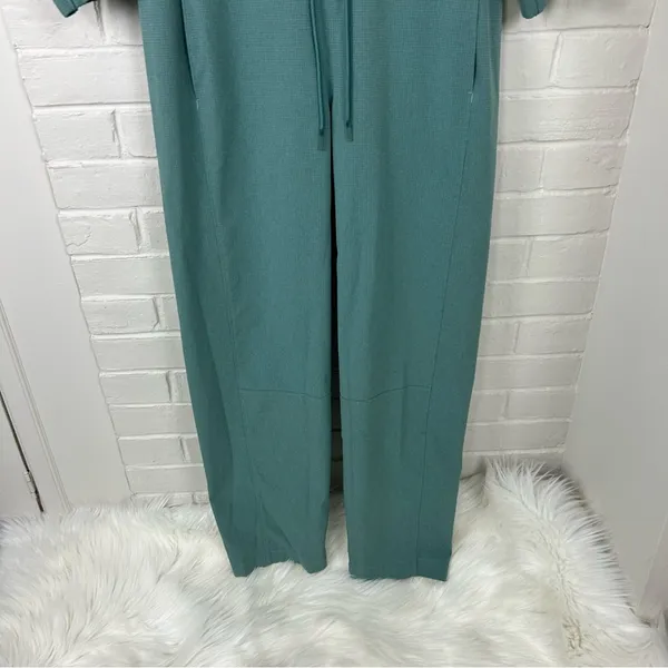 Lululemon Ventlight Zippered Jumpsuit in Tidewater Teal Size 2 - Image 11