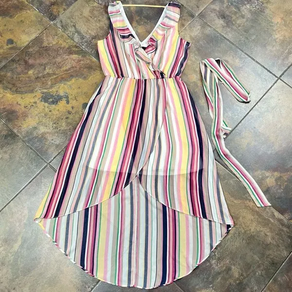 BCX Stripe V-neck Belted Maxi Dress Large - Image 5