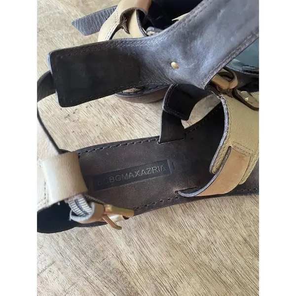 BCBMAXAZRIA! Brazil Women’s Genuine Leather Sandals Size 8B - Image 5