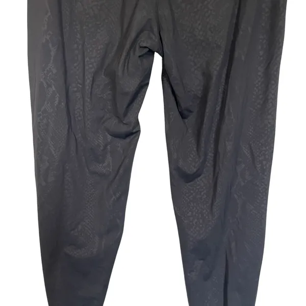 Lululemon Street To Studio Pant II Black Snakeskin Python Print Joggers Womens M - Image 7