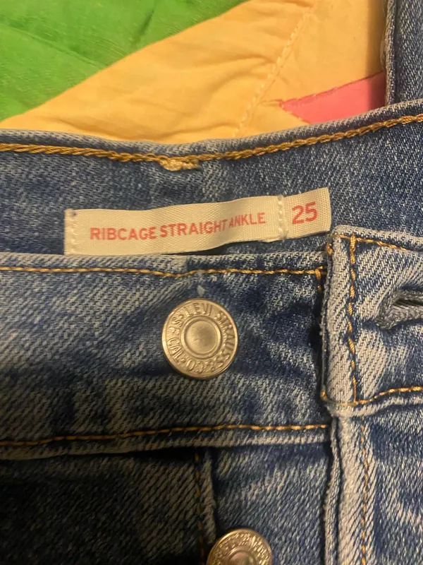 Levi’s Ribcage Jeans Straight Ankle - Image 3