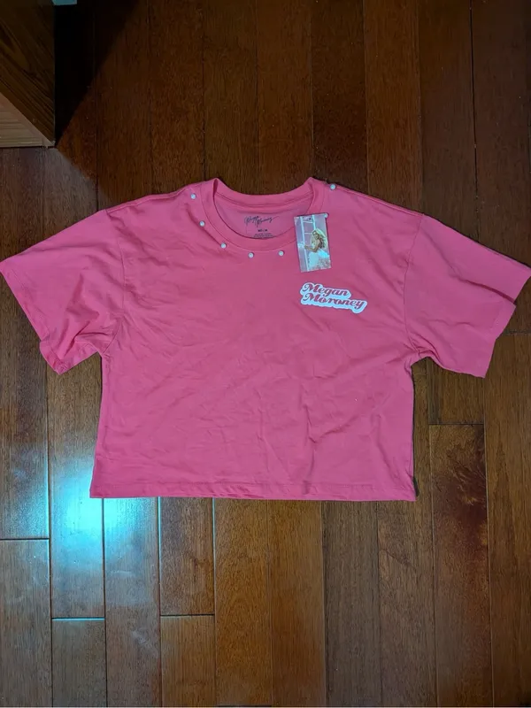 Megan Moroney Pink Pearl Graphic Cropped Tee Size M - Image 6