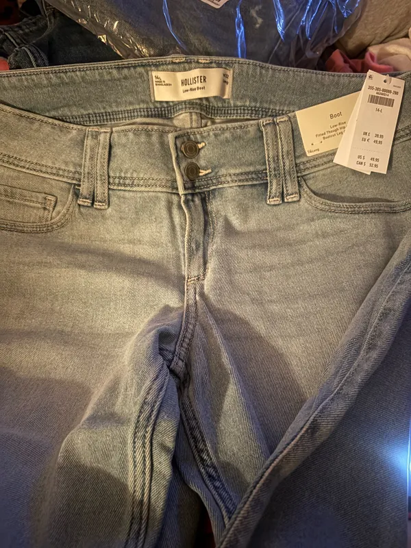 Hollister Jeans Low-Rise Bootcut Y2K size14 - Image 2