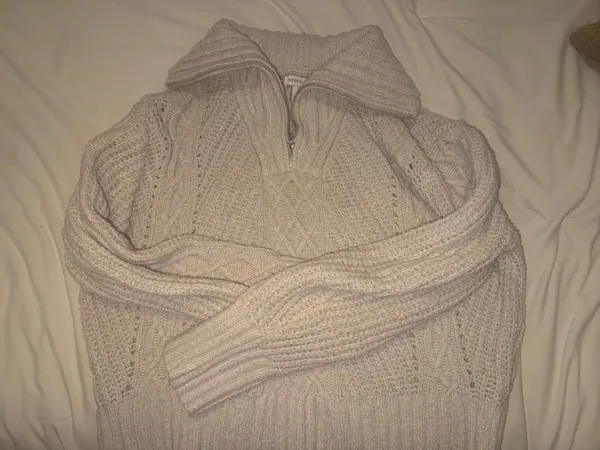 Cozy sweater - Image 3
